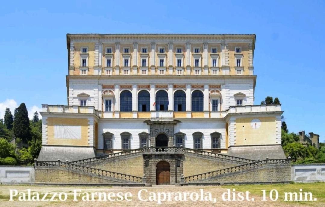 La Casina Di Karol Apartment Ronciglione  Luaran gambar