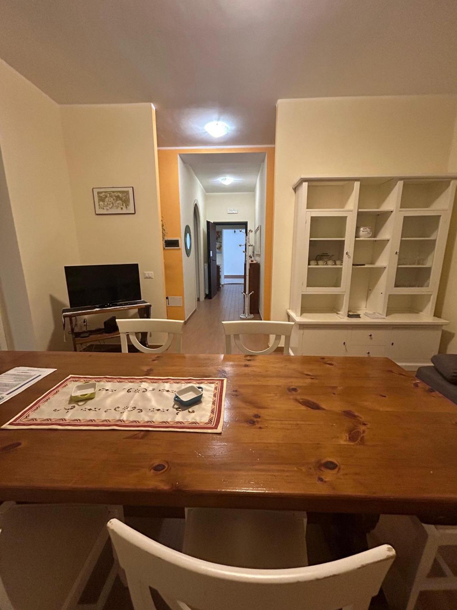 La Casina Di Karol Apartment Ronciglione  Luaran gambar