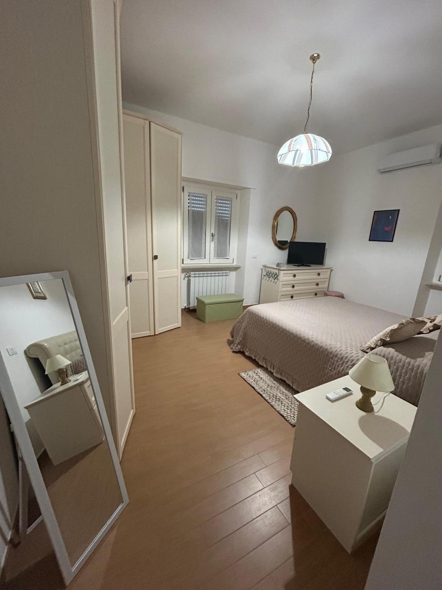 La Casina Di Karol Apartment Ronciglione  Luaran gambar